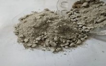鋁鎂質澆注料不同環(huán)境下氧化鋁原料應該選擇燒結的還是電熔的？